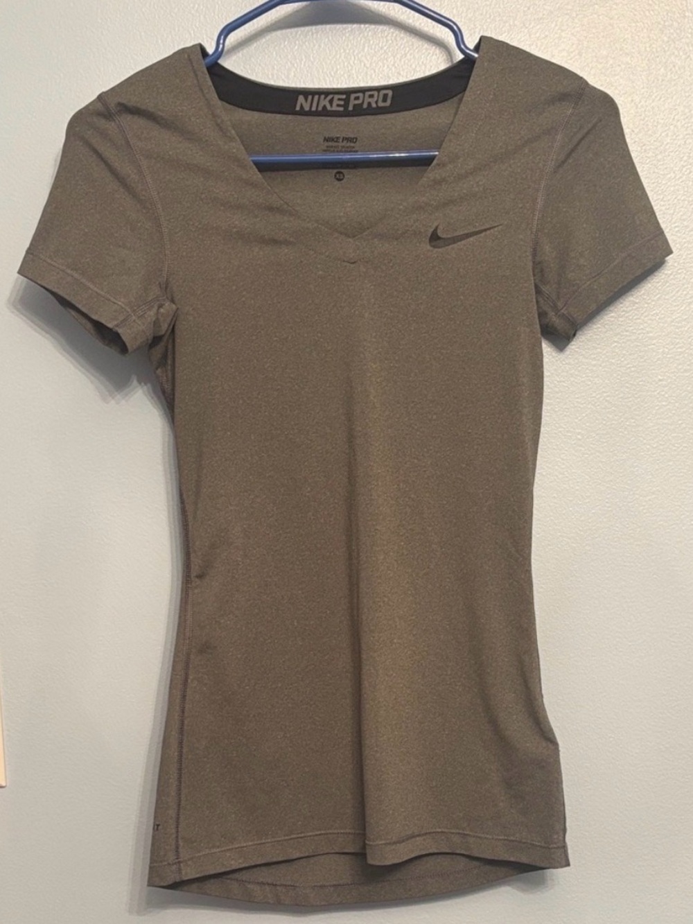 6 Piece Nike Women’s XS and Small Bundle